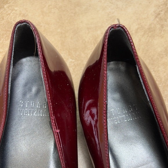 Stuart Weitzman Dark Red Patent Flats with Bow - Picture 4 of 6